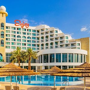 Daniel Dead Sea Hotel